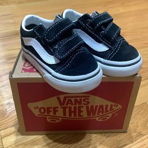 Vans Classic Old School Sneakers (Toddler)